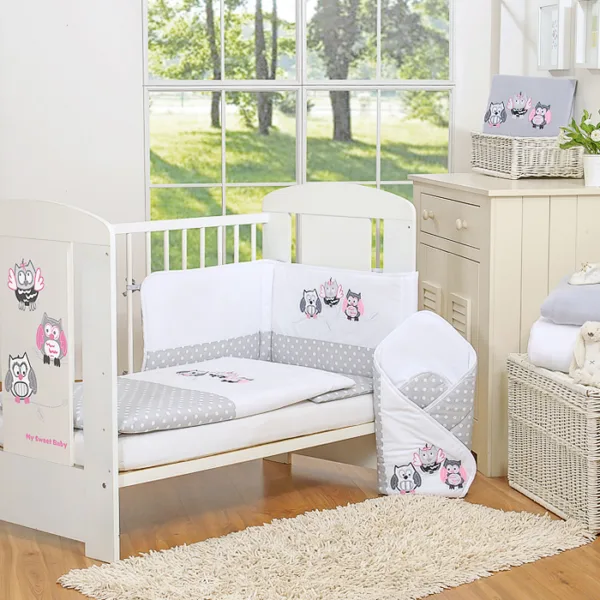 Kūdikių patalynės komplektas 135×100 cm su apsauga lovytei, 3 dalys, pelėdos, spalvos: rožinė ir žalia