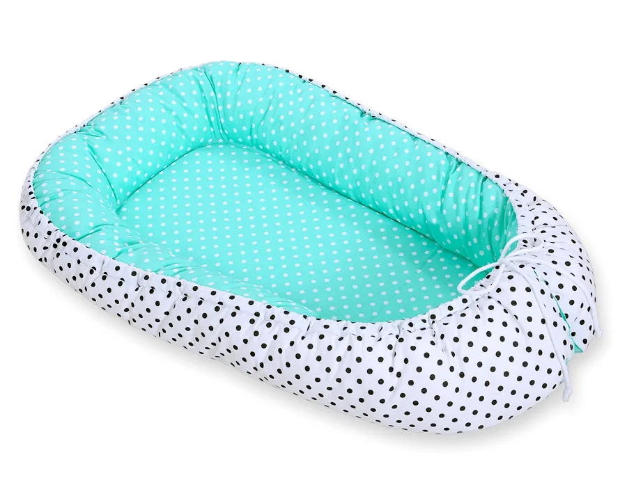 Dvipusis kūdikių kokonas „Premium Cocoon“ naujagimiams „BOBONO“, taškeliai, spalvos: smėlio ir žalia
