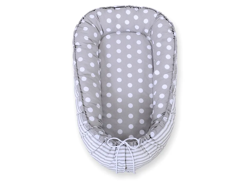 Dvipusis kūdikių kokonas „Premium Cocoon“ naujagimiams „BOBONO“, taškeliai, spalvos: pilka, rožinė ir ruda