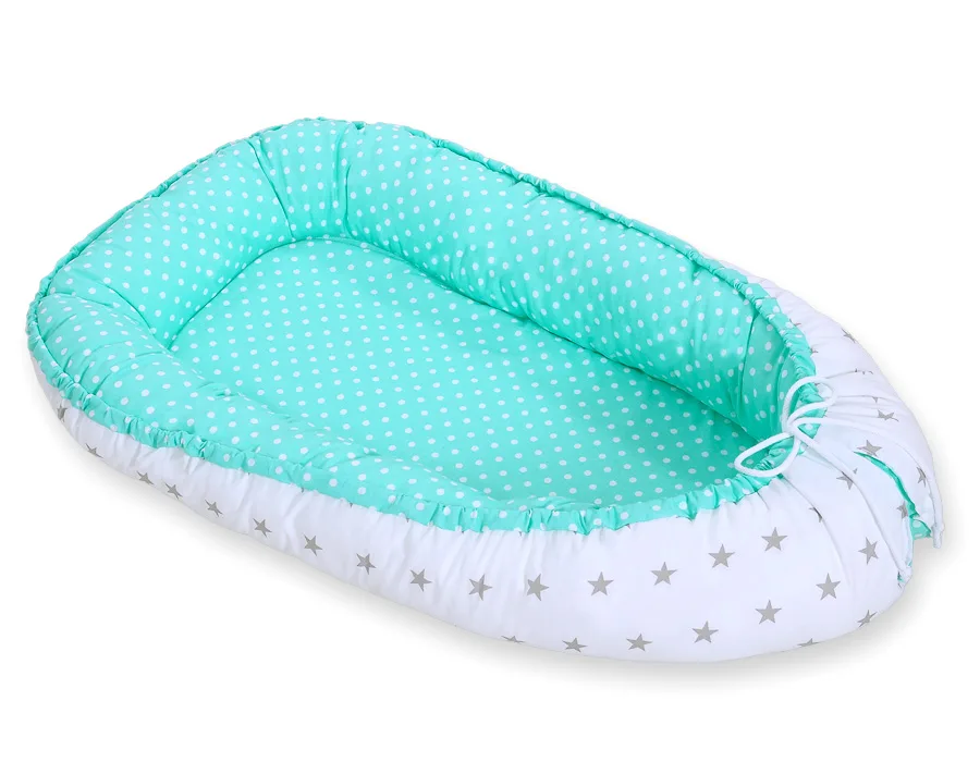 Dvipusis kūdikių kokonas „Premium Cocoon“ naujagimiams „BOBONO“, žvaigždutės, spalvos: rožinė ir žalia