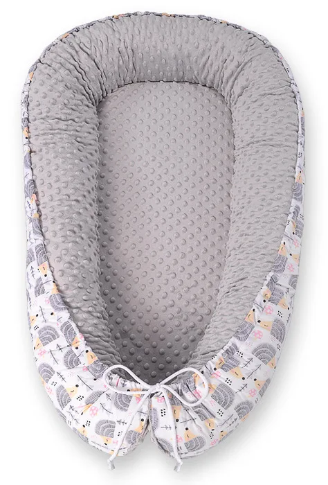 Dvipusis kūdikių kokonas „Premium Cocoon“ naujagimiams „BOBONO“ iš „minky“, ežiukai