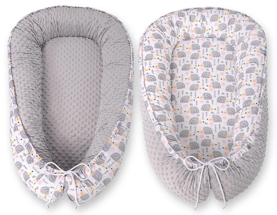 Dvipusis kūdikių kokonas „Premium Cocoon“ naujagimiams „BOBONO“ iš „minky“, ežiukai