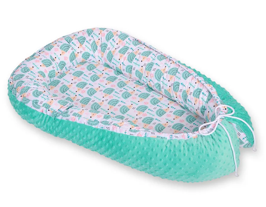 Dvipusis kūdikių kokonas „Premium Cocoon“ naujagimiams „BOBONO“ iš „minky“, ežiukai