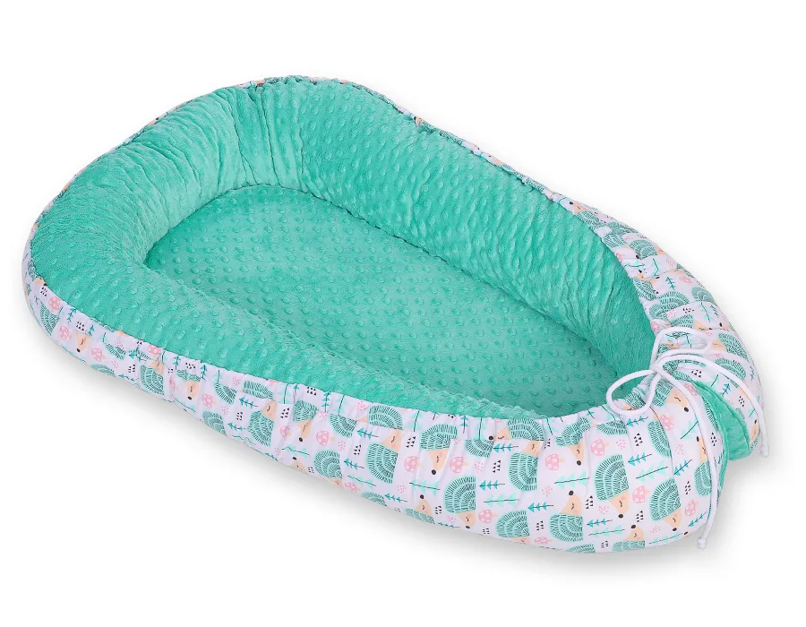 Dvipusis kūdikių kokonas „Premium Cocoon“ naujagimiams „BOBONO“ iš „minky“, ežiukai