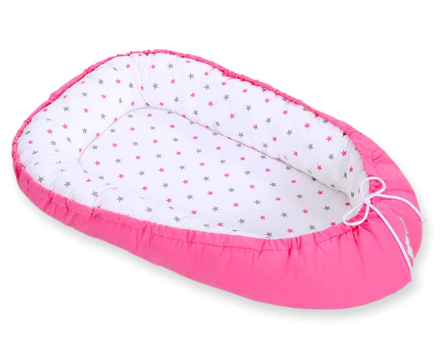 Dvipusis kūdikių kokonas „Premium Cocoon“ naujagimiams „BOBONO“, žvaigždutės, spalvos: rožinė ir žalia