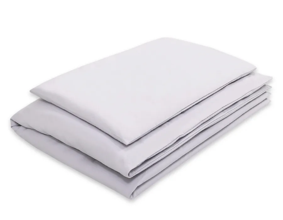 Medvilninės vaikiškos patalynės komplektas, 2 dalys: pagalvės užvalkalas 60x40 cm ir antklodės užvalkalas 120x90 cm, spalvos: balta, mėlyna ir pilka