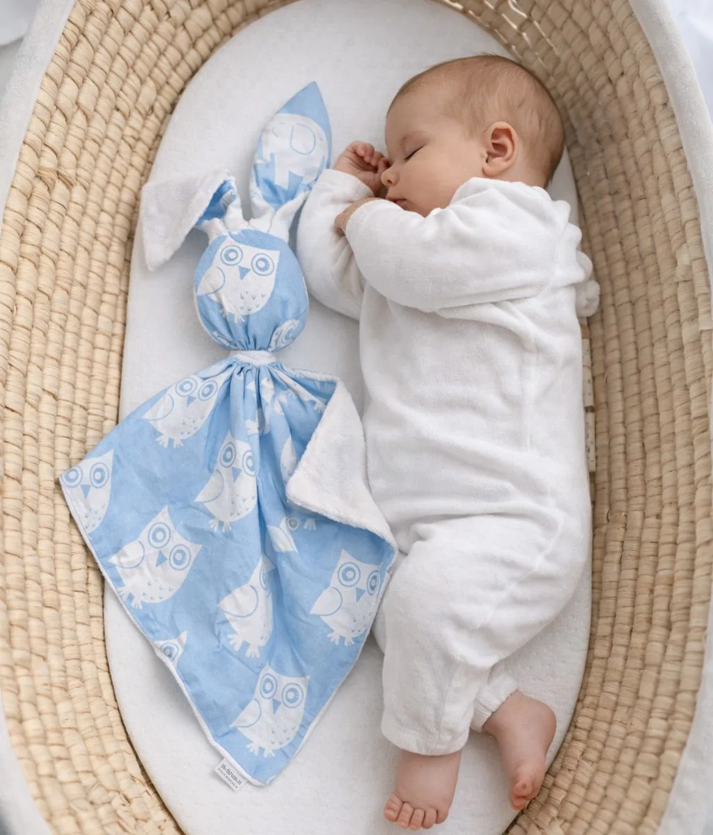Migdukas zuikutis „DOUDOU“, dvipusis, medvilnė ir „minky“, mėlynos pelėdos