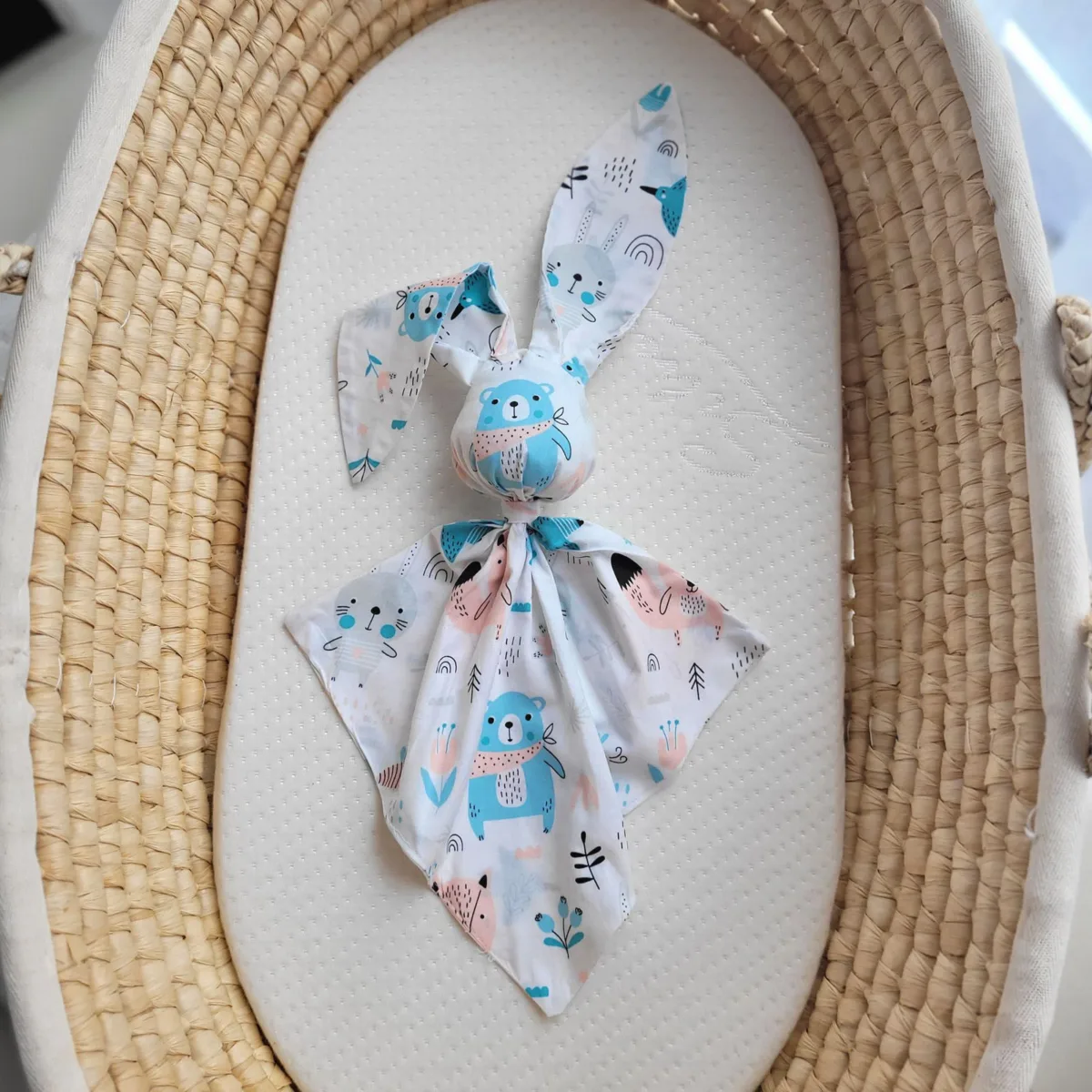 Medvilninis migdukas zuikutis „DOUDOU“, minkštas ir jaukus, meškiukai