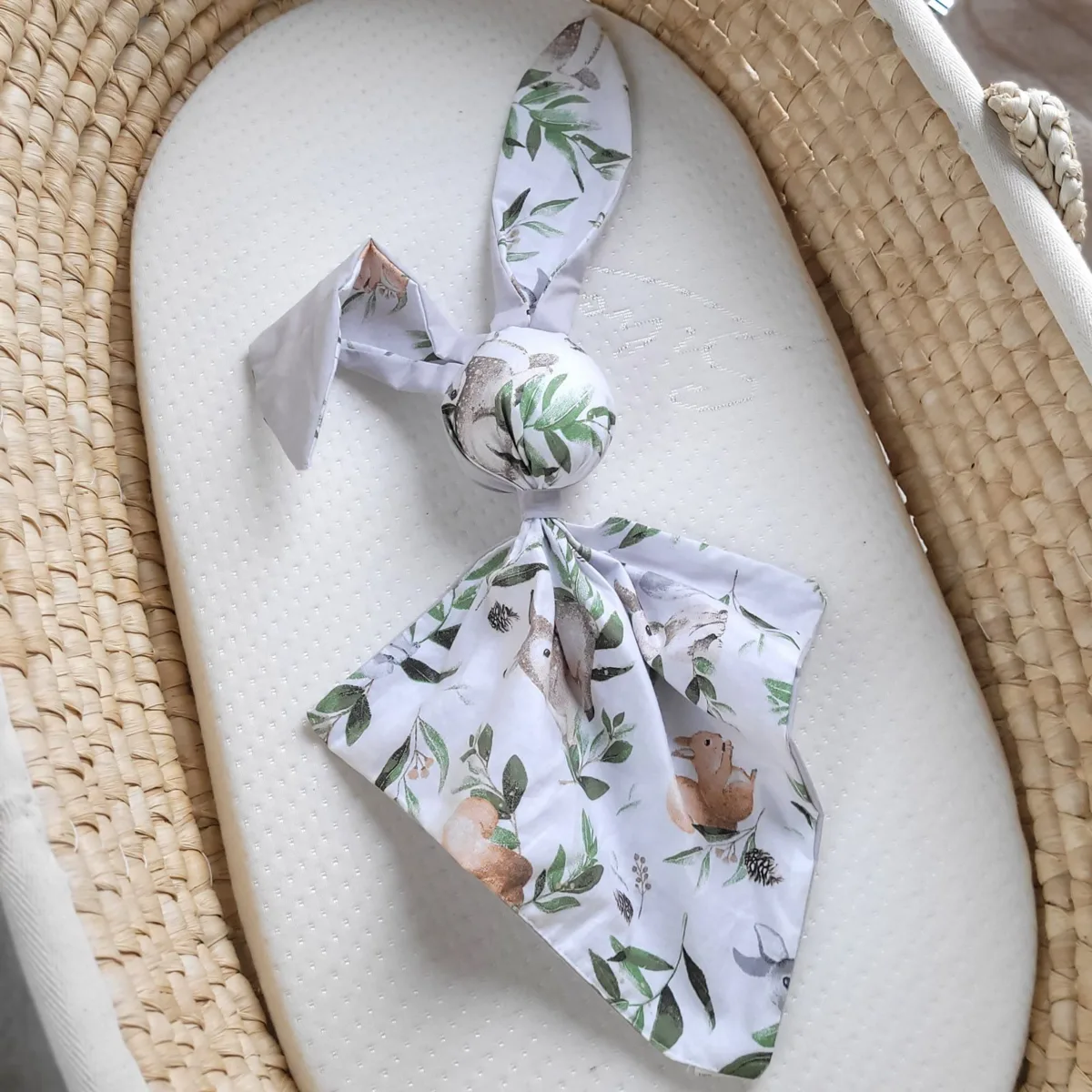 Medvilninis migdukas zuikutis „DOUDOU“, minkštas ir jaukus, gyvūnėliai