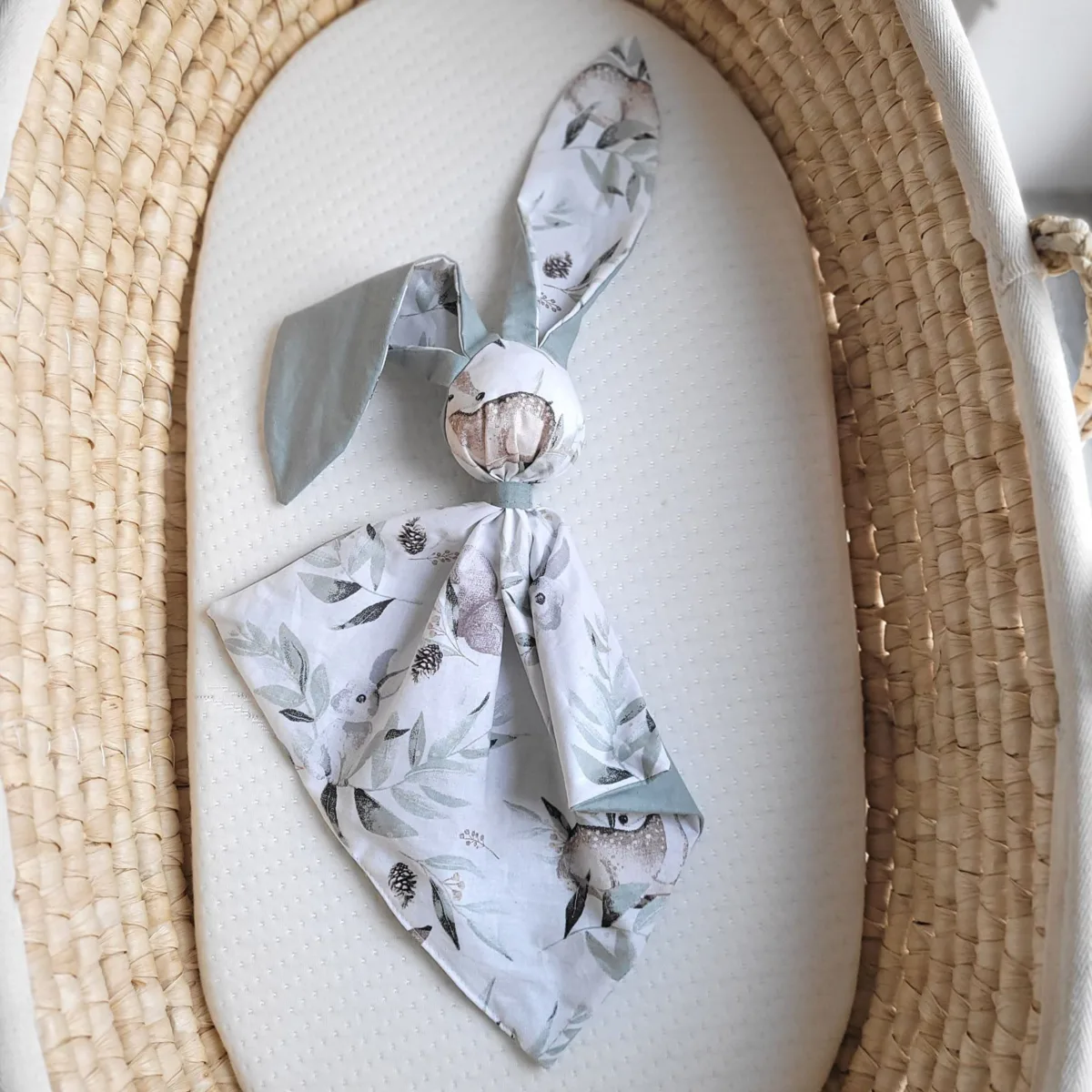 Medvilninis migdukas zuikutis „DOUDOU“, minkštas ir jaukus, gyvūnėliai