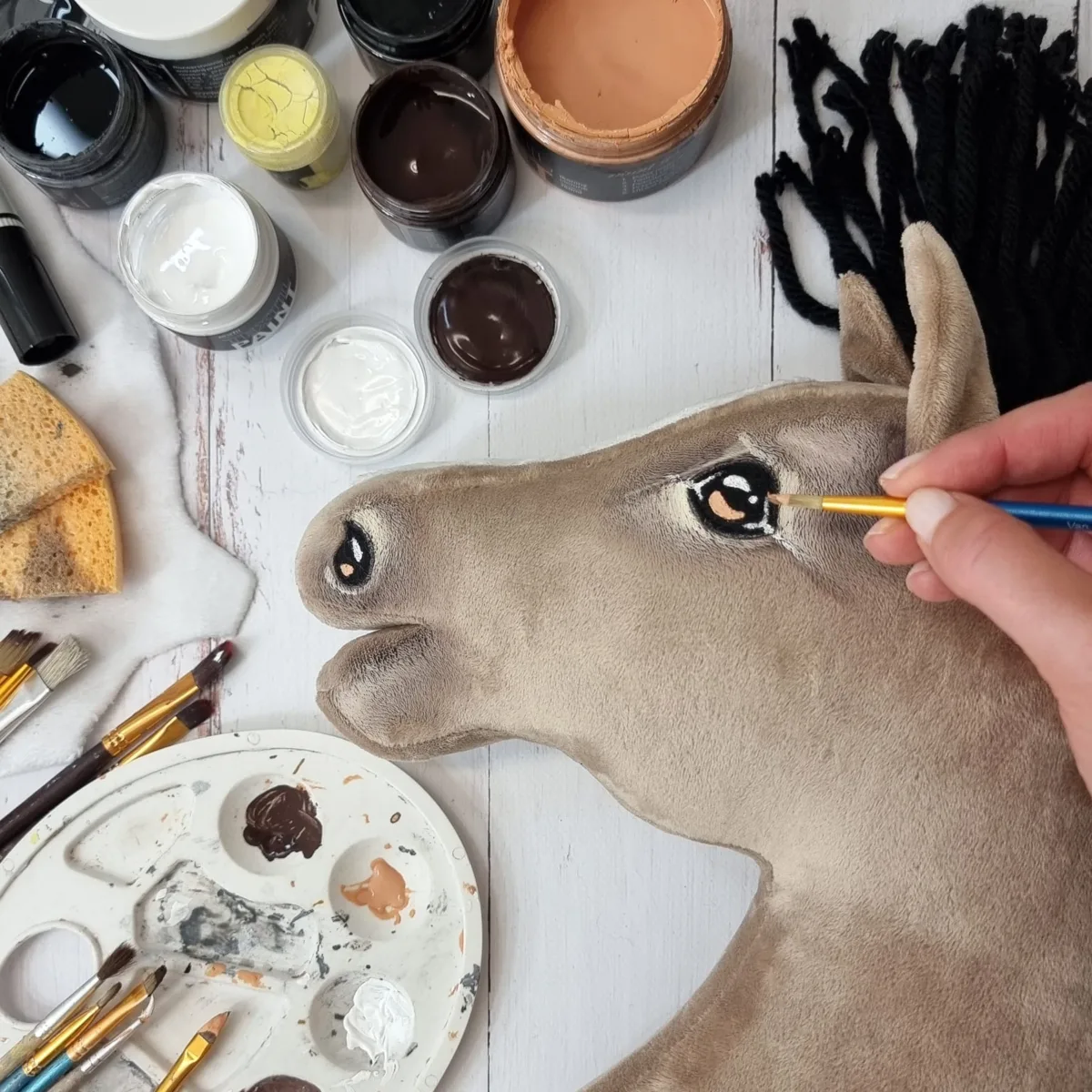 Žirgas ant lazdos „Super Hobby Horse Premium“, pelėsvas žirgas A3