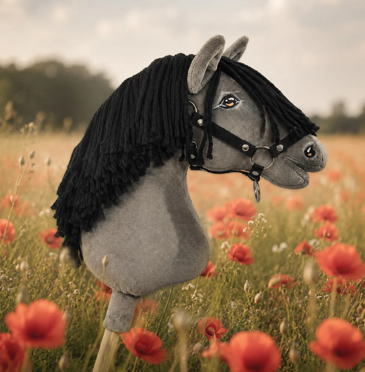 Žirgas ant lazdos „Super Hobby Horse Premium“, pelėsvai pilkas žirgas A3