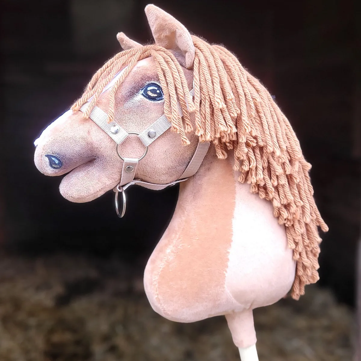 Žirgas ant lazdos „Super Hobby Horse Premium“, šviesiai sartas žirgas A3