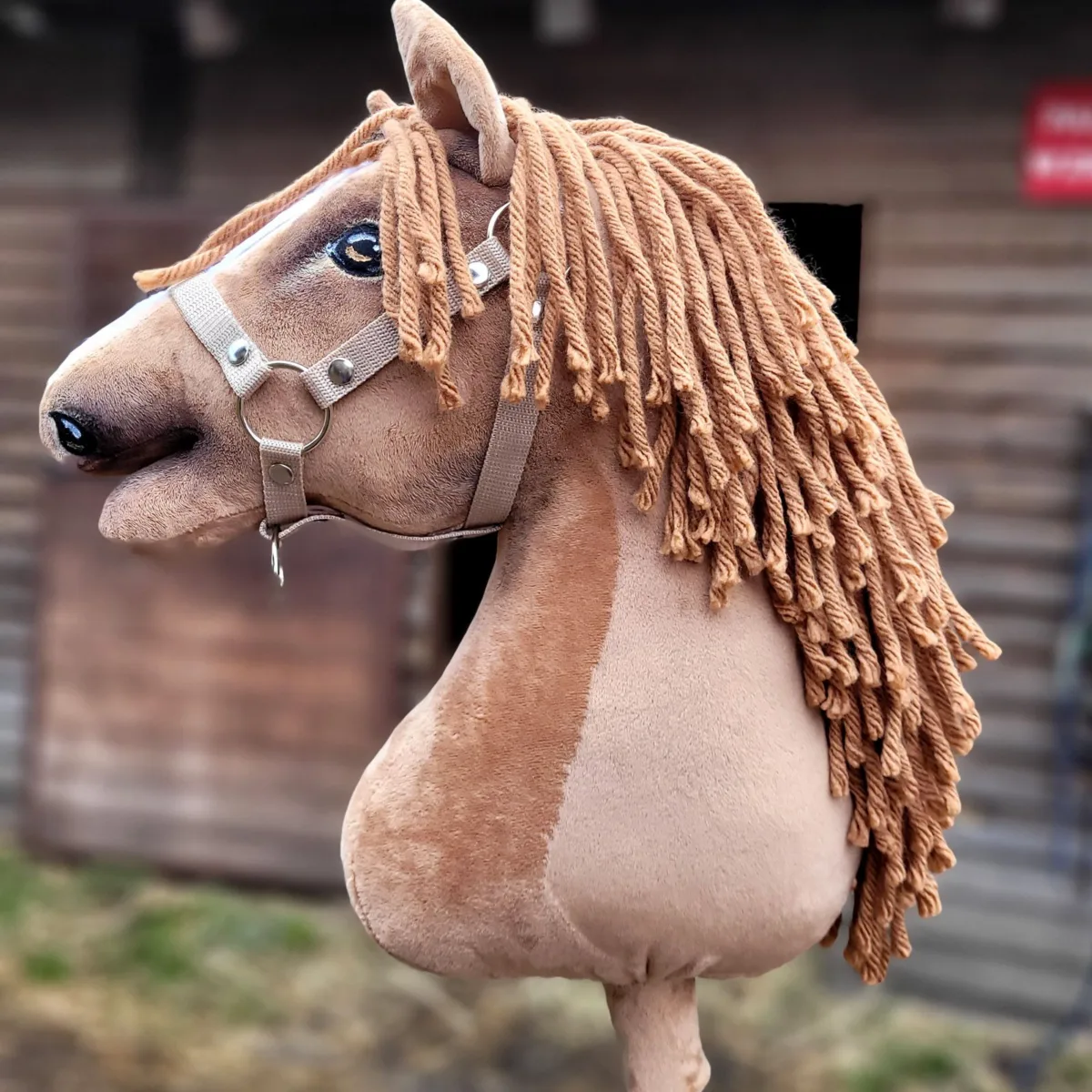 Žirgas ant lazdos „Super Hobby Horse Premium“, šviesiai sartas žirgas A3