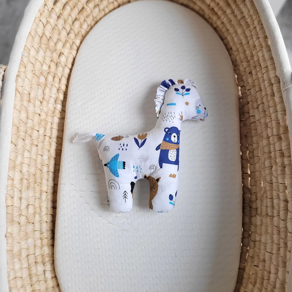 Žirgelis „LUCKY“, minkštas pirmasis žaislas apkabinti, meškiukai