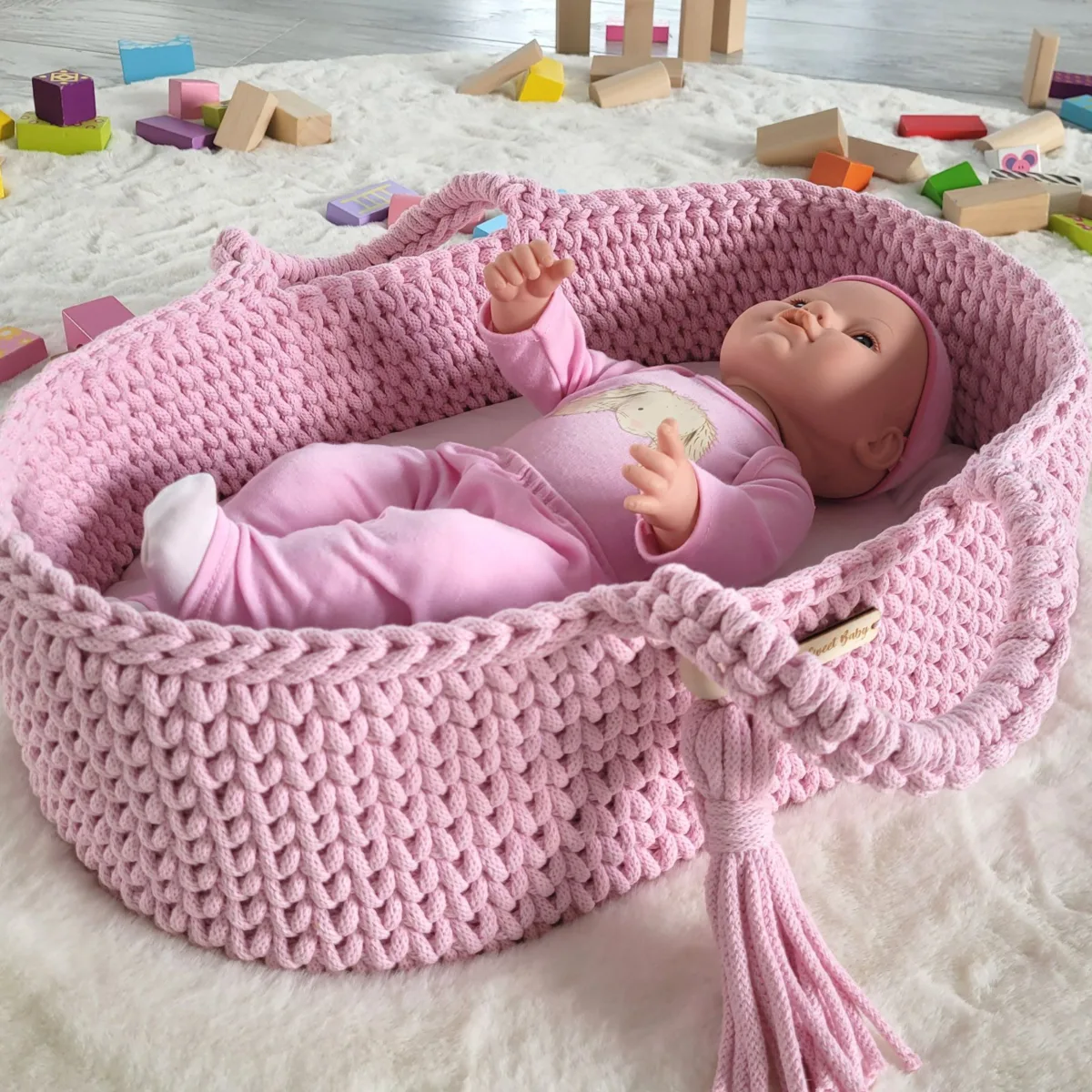 Medvilninis Mozės krepšelis lėlėms „BOHO“, spalvos: rožinė, smėlio ir kitos