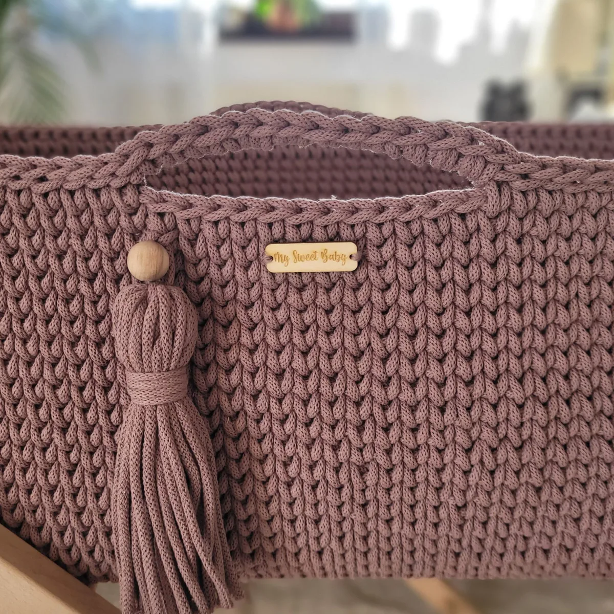 Mozės krepšelis „BOHO“, rankų darbo, su stovu, spalvos: geltona ir kitos