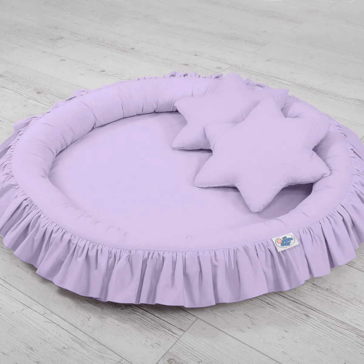 Lizdas su volanu, spalvos: violetinė ir žalia