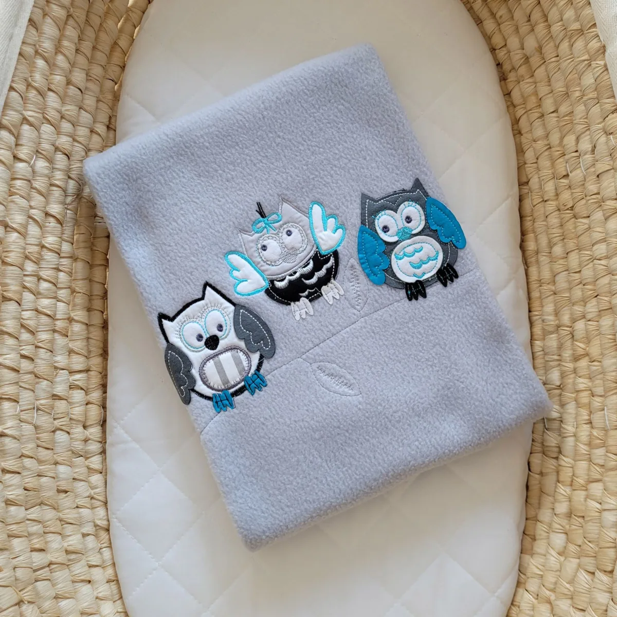 Flisinis pledas kūdikiams „Owls Bigi Zibi & Adele“, spalva: mėlyna