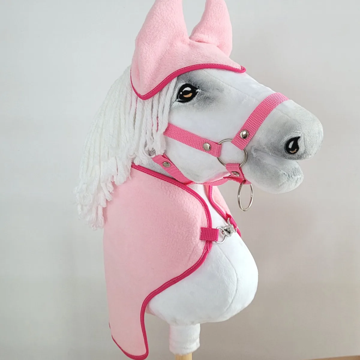 Rinkinys „Hobby Horse“ žirgui A3: flisinis apklotas ir ausinės, spalvos: rožinė ir ruda