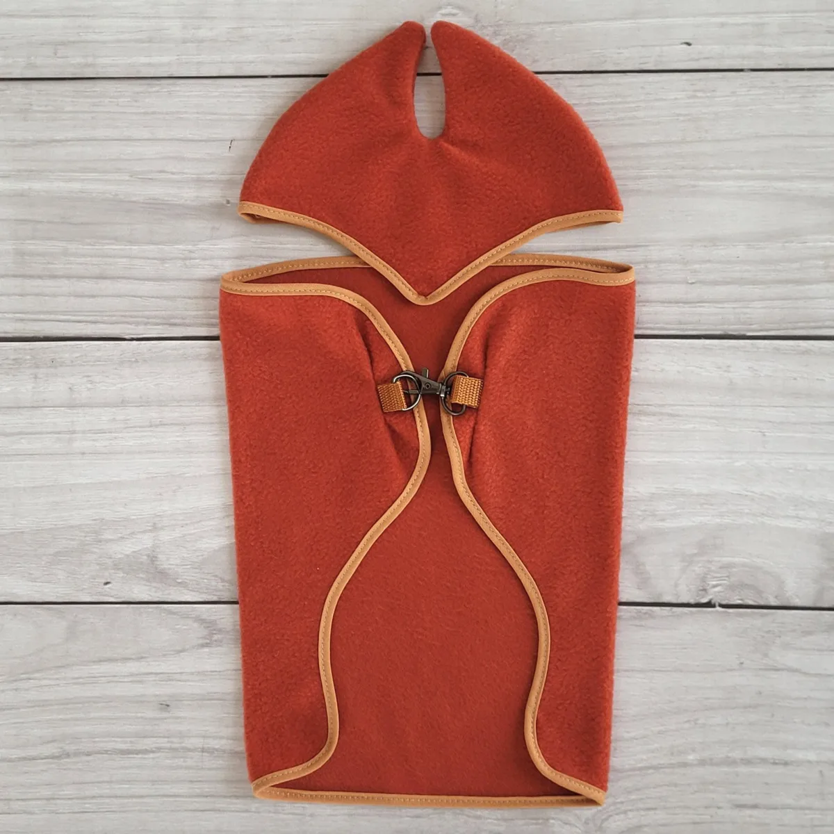 Rinkinys „Hobby Horse“ žirgams A4 ir A5: flisinis apklotas ir ausinės, spalvos: geltona, juoda ir kitos