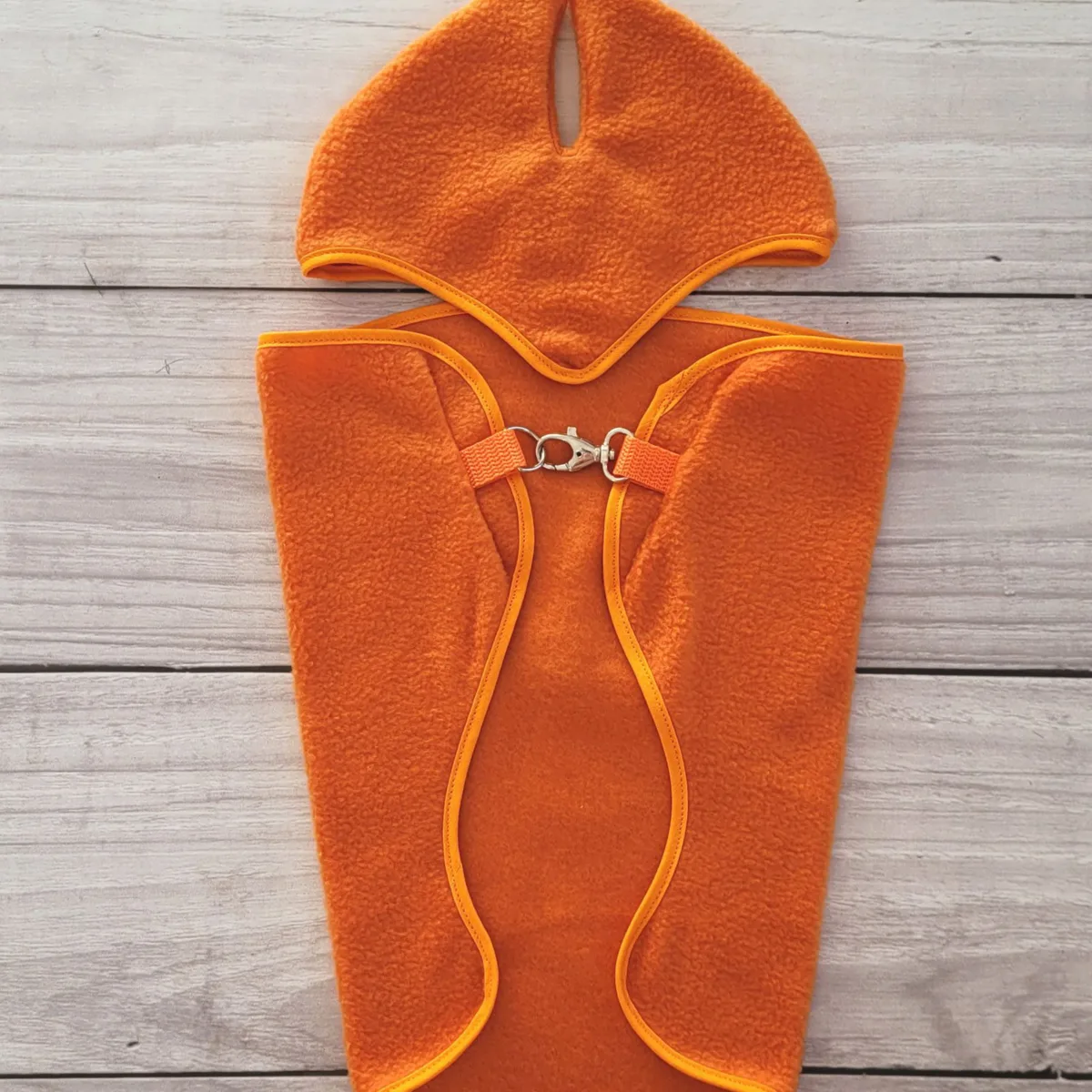 Rinkinys „Hobby Horse“ žirgams A4 ir A5: flisinis apklotas ir ausinės, spalvos: mėlyna, oranžinė ir raudona