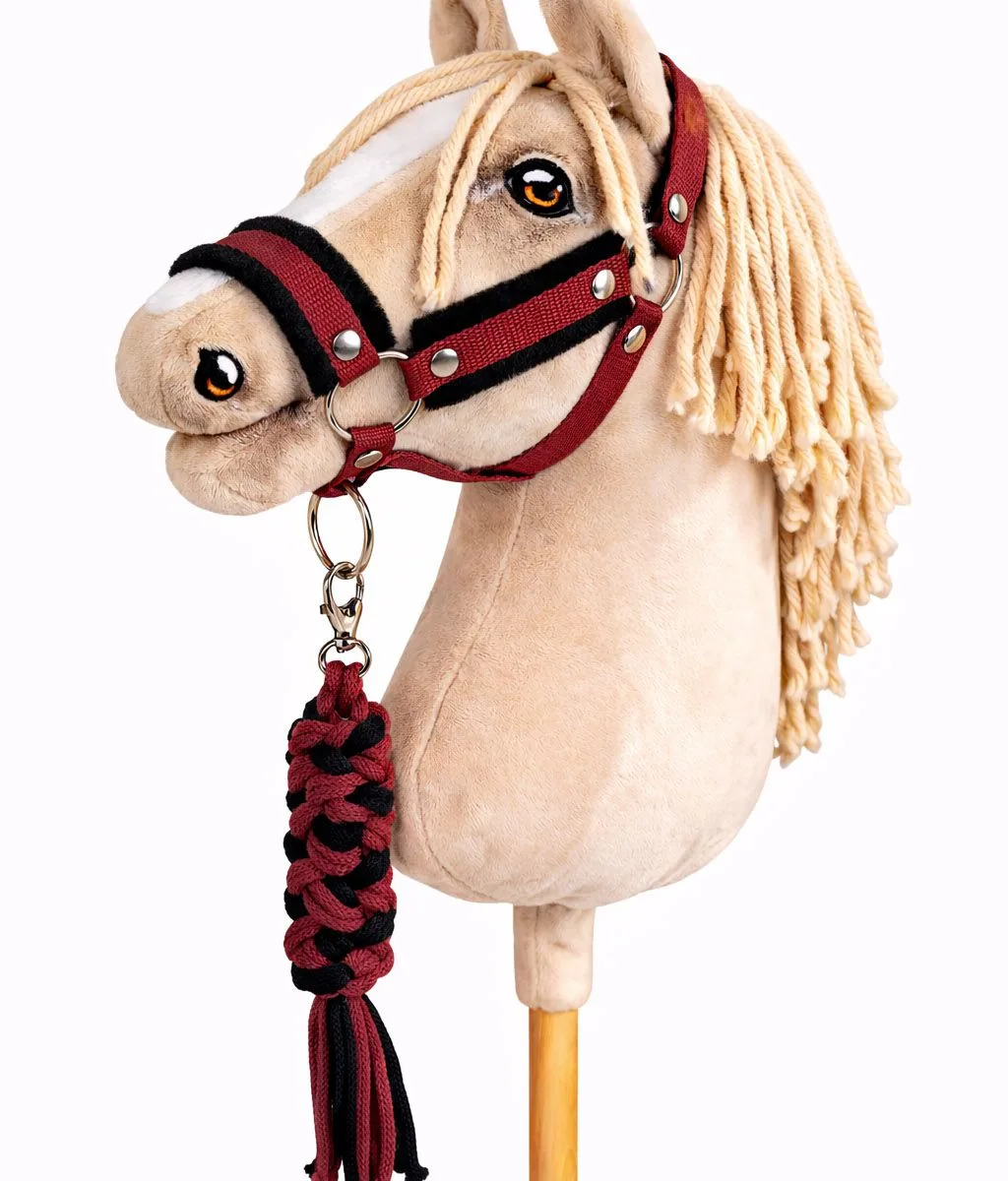 Rinkinys „Hobby Horse“ žirgui: apynasris A3 su juodu kailiuku ir virvinis pavadis, spalvos: oranžinė, raudona ir rožinė
