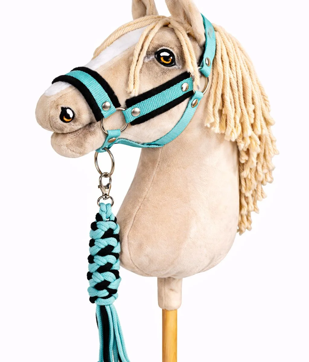 Rinkinys „Hobby Horse“ žirgui: apynasris A3 su juodu kailiuku ir virvinis pavadis, spalva: žalia