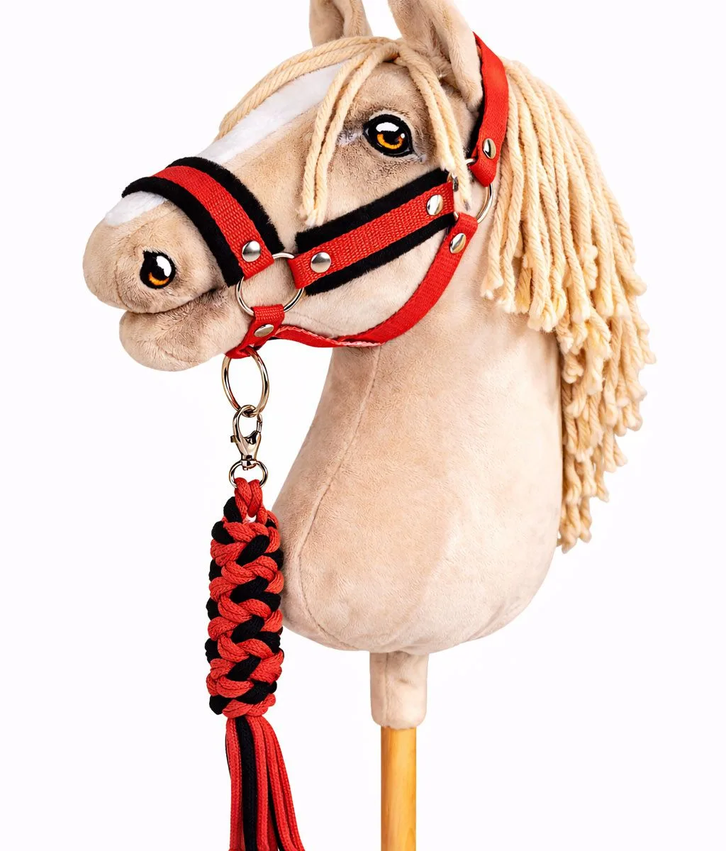 Rinkinys „Hobby Horse“ žirgui: apynasris A3 su juodu kailiuku ir virvinis pavadis, spalvos: oranžinė, raudona ir rožinė