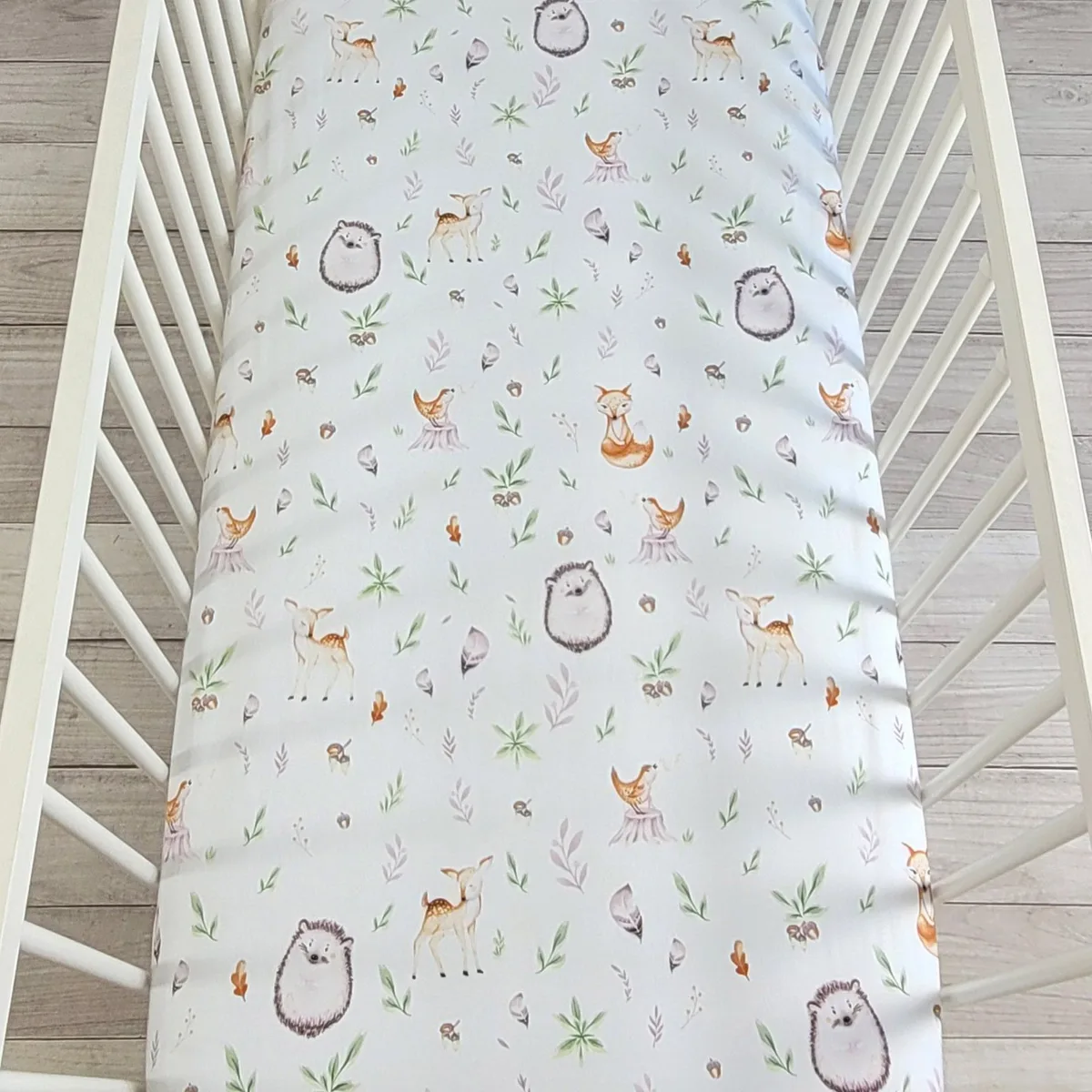 Medvilninė paklodė 120x60 cm, gyvūnėliai, įvairių spalvų