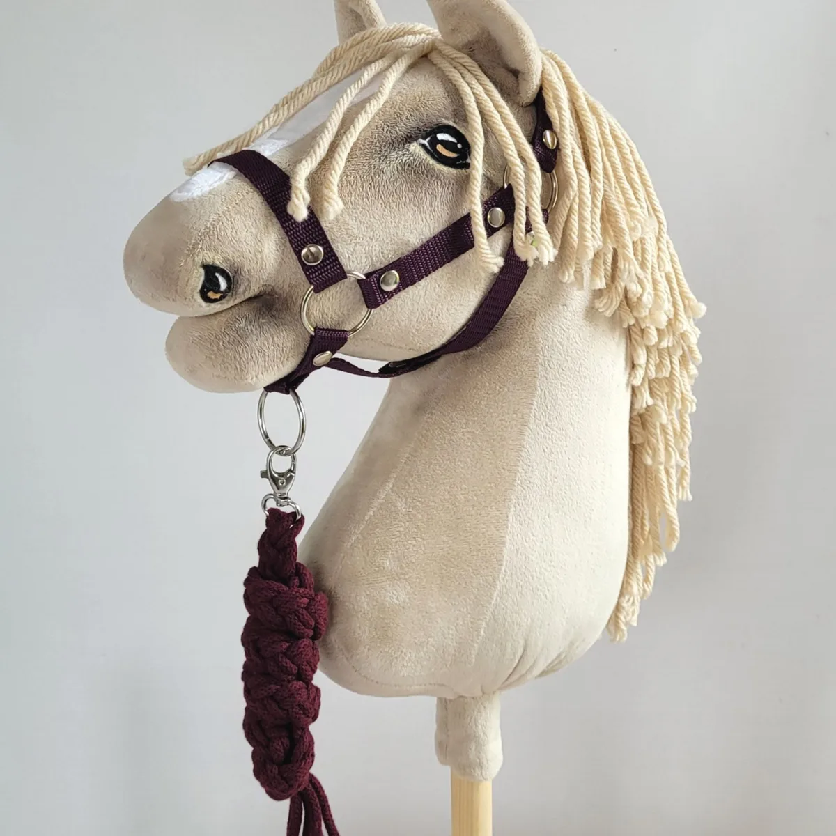 Pavadis „Hobby Horse“ žirgui iš dvigubos virvės, įvairių spalvų