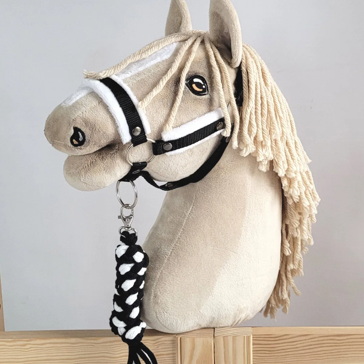 Pavadis „Hobby Horse“ žirgui iš dvigubos virvės, spalvos: geltona ir juoda