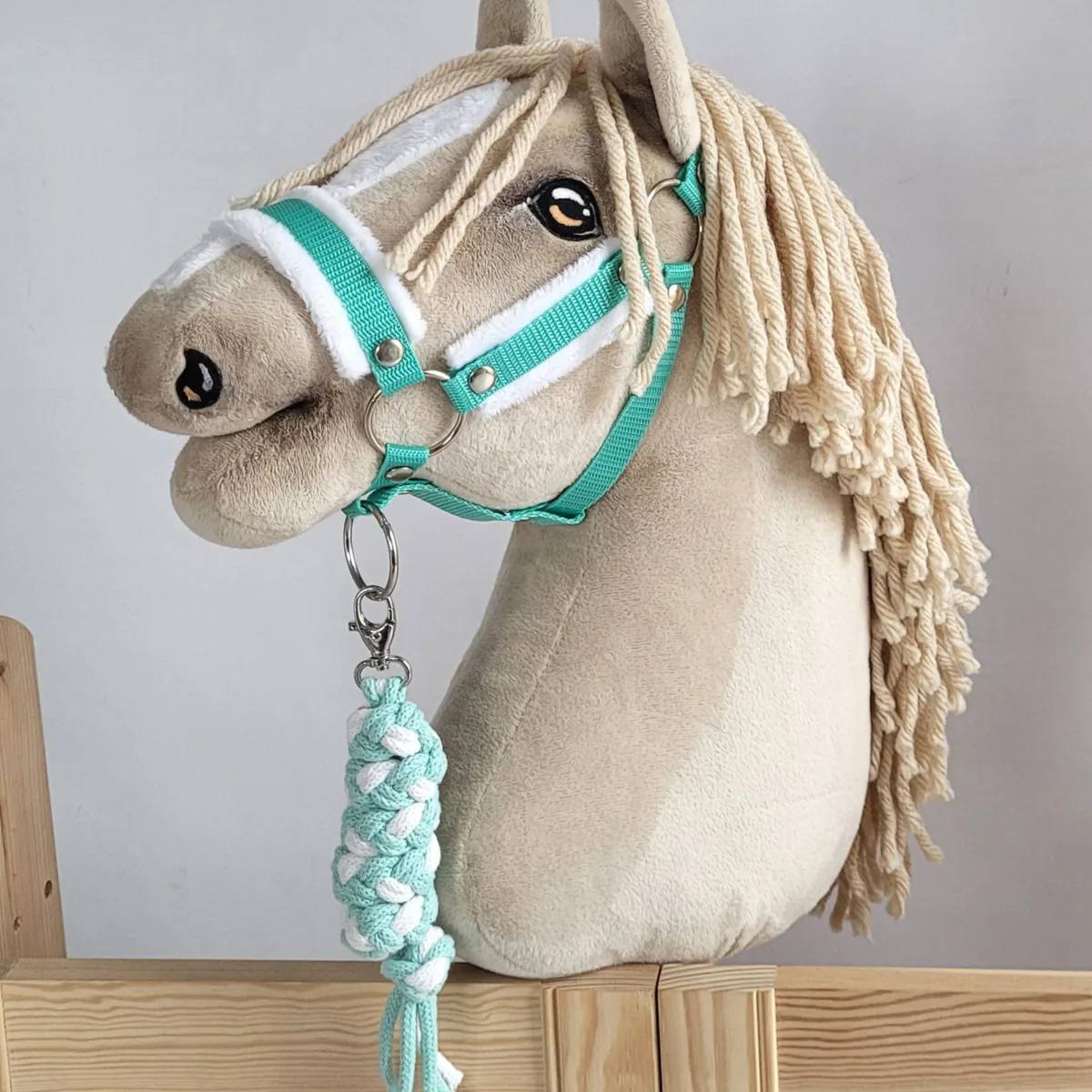 Pavadis „Hobby Horse“ žirgui iš dvigubos virvės, spalva: žalia, juoda ir žalia