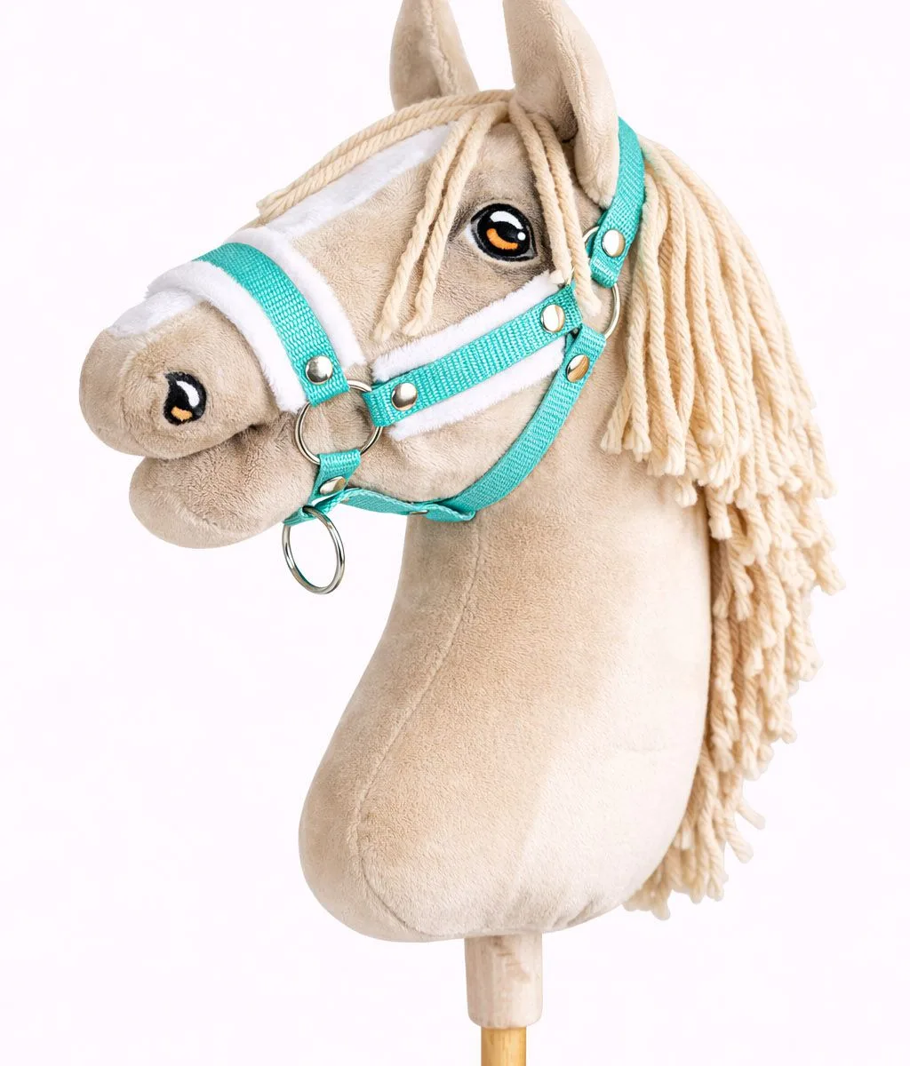 Reguliuojamas apynasris „Hobby Horse“ žirgui A3, mėtinė su baltu kailiuku